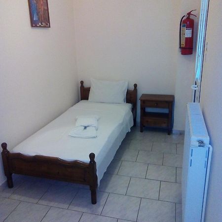 Dionisis Apartments Agia Efimia Bagian luar foto