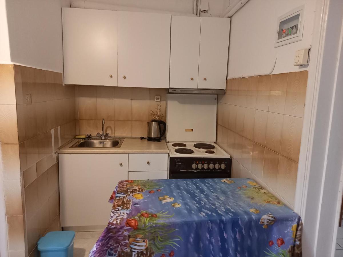 Dionisis Apartments Agia Efimia Bagian luar foto